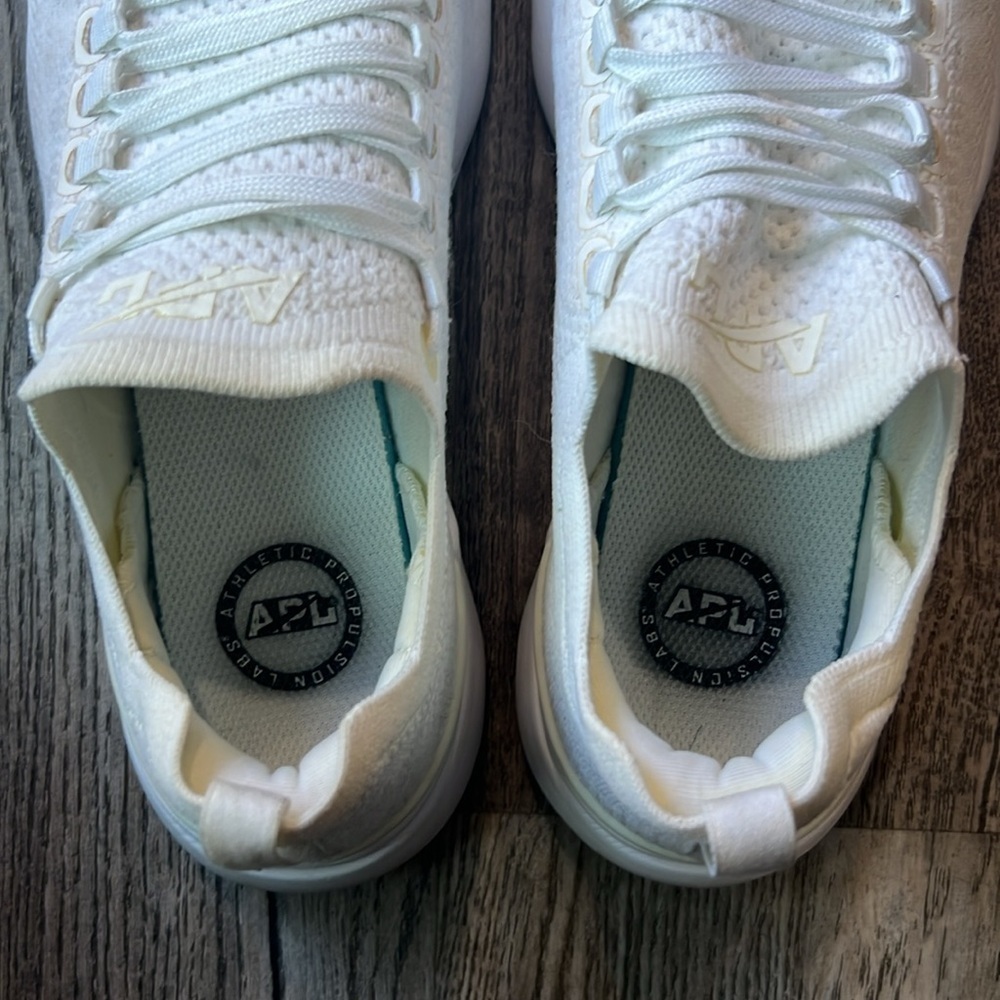 Apl Shoes White TechLoom Breeze Running Shoes Sneakers Size 7.5 Lightweight - Picture 6 of 11